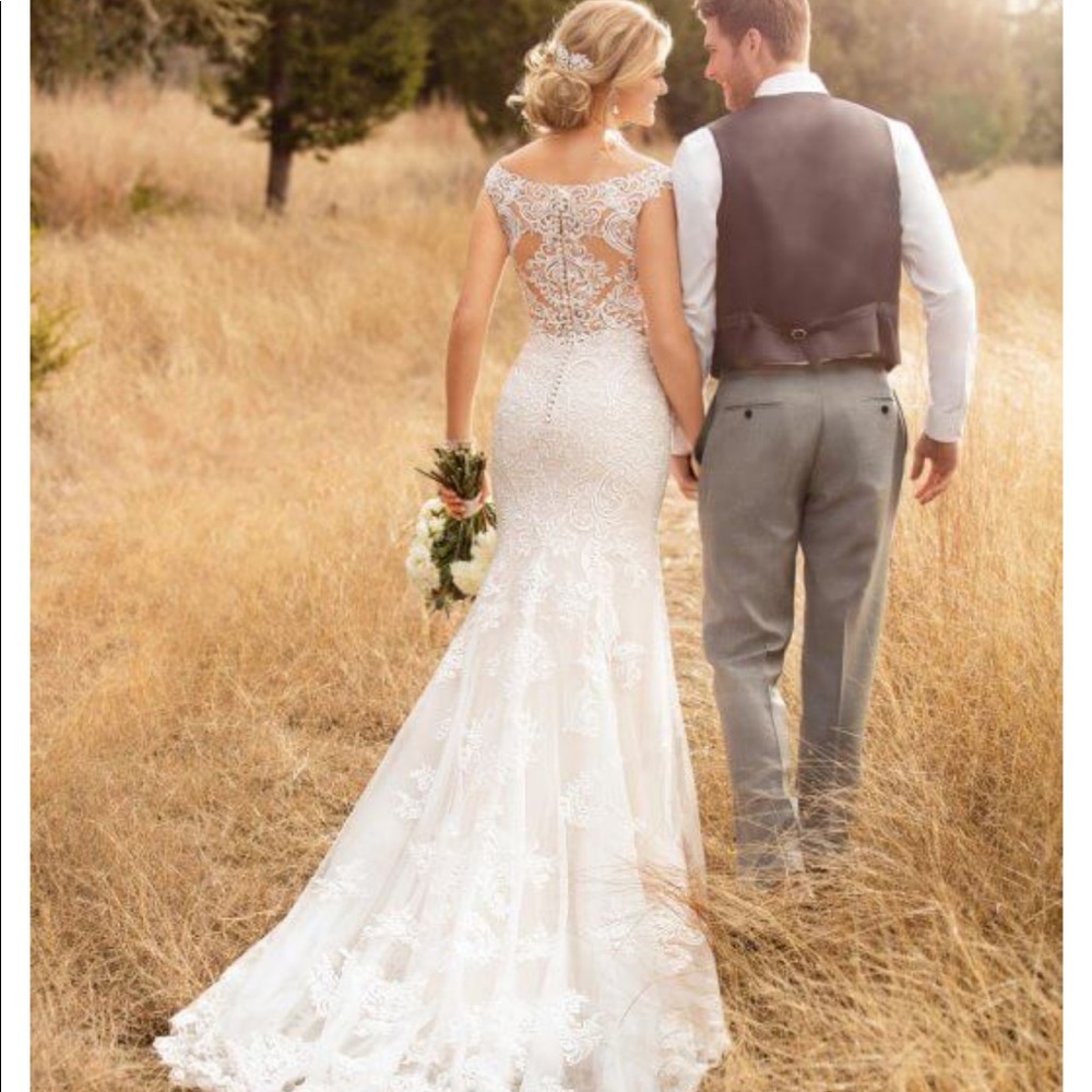 Brand New Wedding Dress